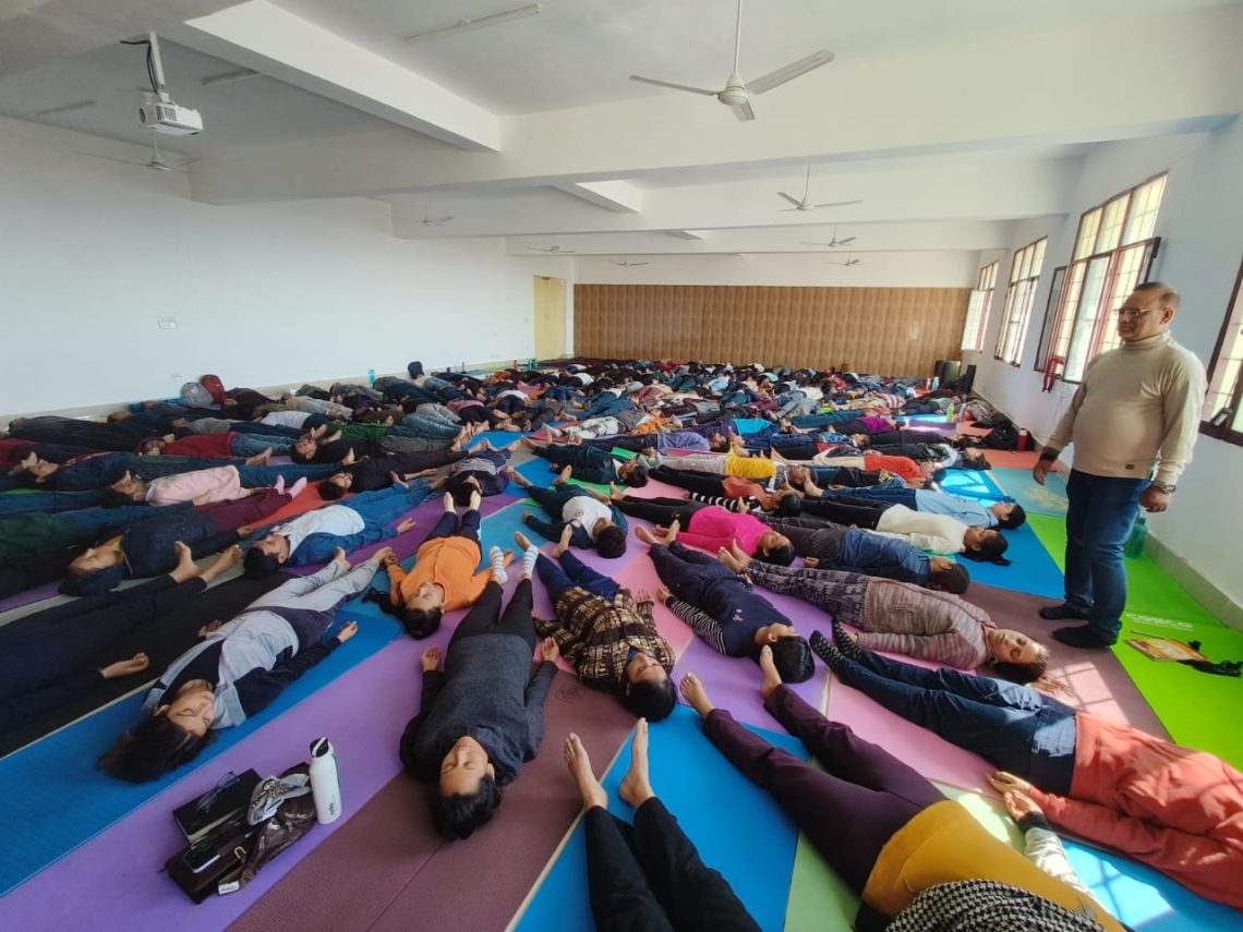 श्री गुरु राम राय विश्वविद्यालय में मनाया गया प्राकृतिक चिकित्सा दिवस