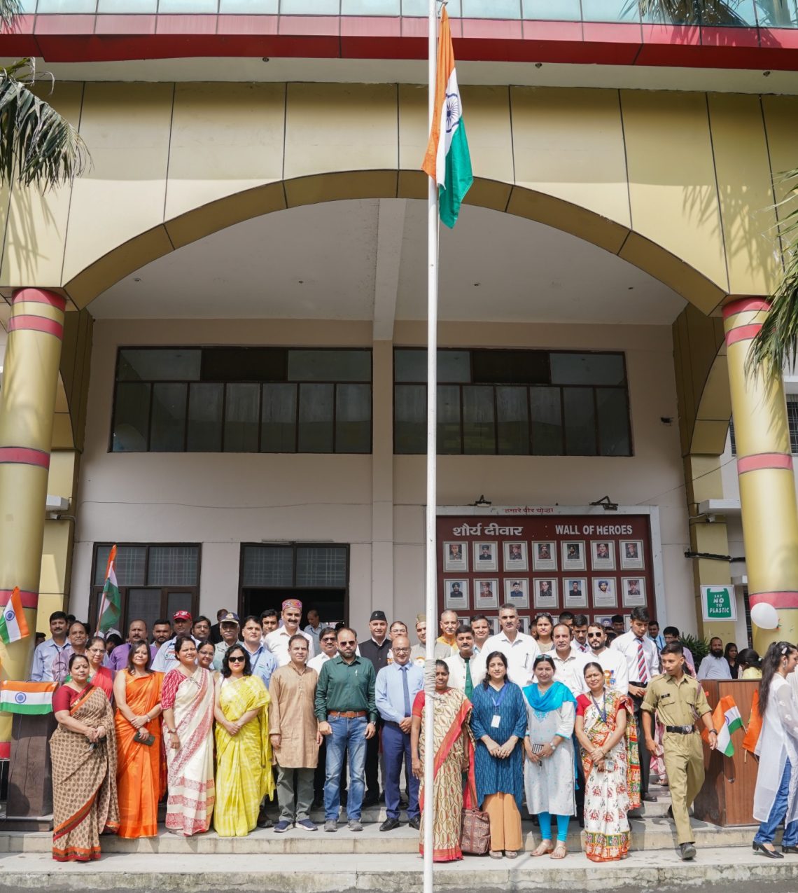 SGRR विश्वविद्यालय में धूमधाम से आयोजित हुआ स्वतंत्रता दिवस