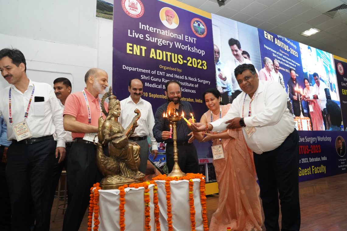 श्री महंत इन्दिरेश अस्पताल में ईएनटी सर्जनों ने सीखी ईएनटी सर्जरी की अत्याधुनिक अन्तर्राष्ट्रीय तकनीकें