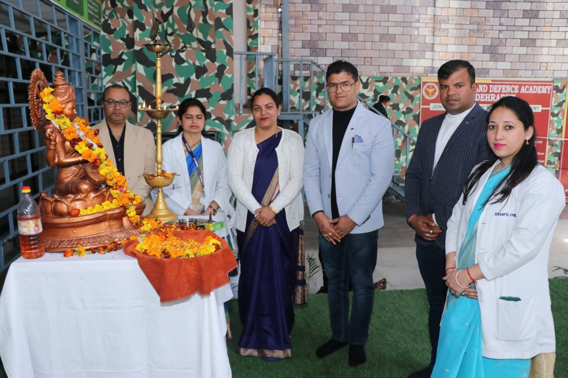 मरीजों की सेवा करना ही नर्सिंग स्टाफ़ की सबसे बड़ी मानवता है-ललित जोशी