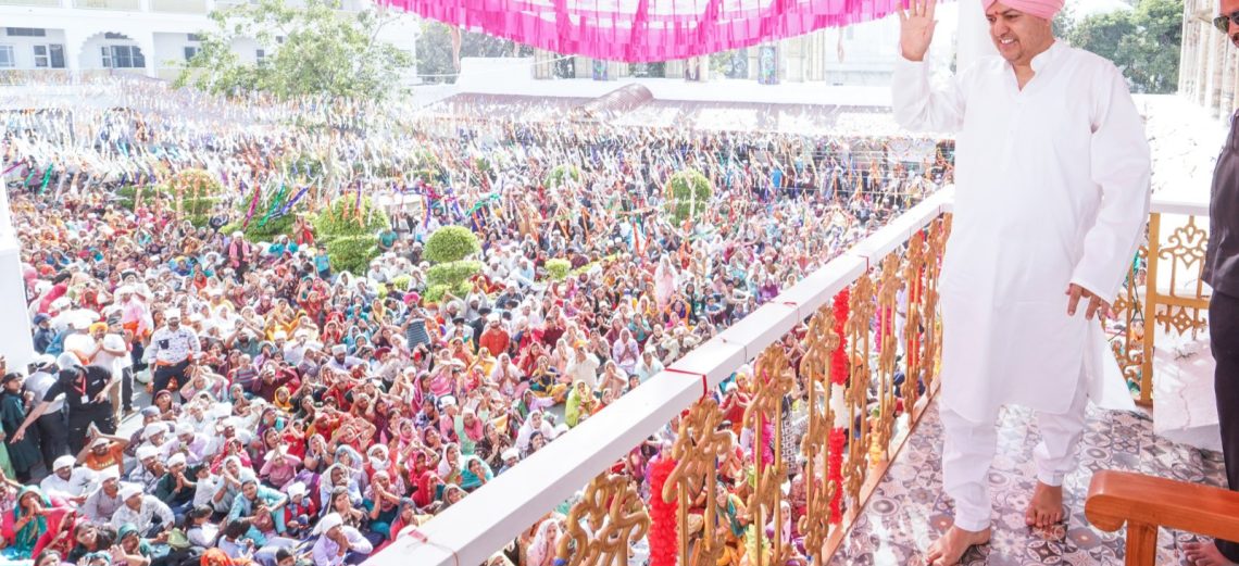 शनिवार दोपहर 2ः00 बजे से 4ः00 बजे के बीच पूरी होगी श्री झण्डे जी आरोहण की प्रक्रिया