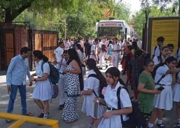 बड़ी खबर : दिल्ली-एनसीआर के सौ से अधिक स्कूलों को आया बम से उड़ाने का धमकी भरा ईमेल । पढ़िए रिपोर्ट …