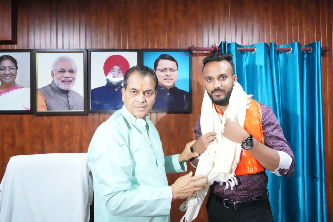 बड़ी खबर : वित्त मंत्री ने किया प्रदेश के युवा फुटबाॅलर साहिल पंवार को सम्मानित.
