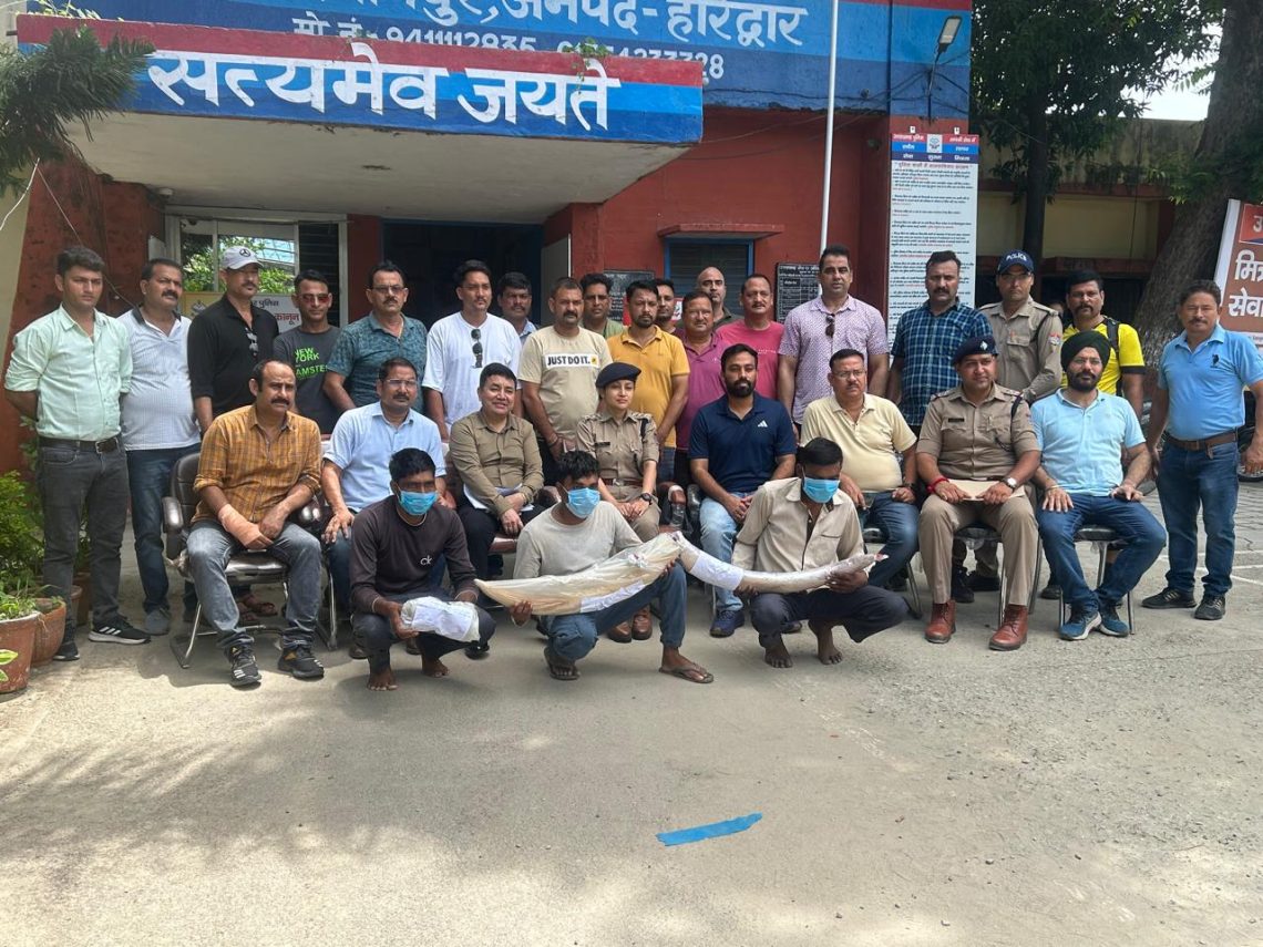 अपराध : यहां भारी मात्रा में हाथी दाँत के साथ 03 अन्तर्राज्यीय तस्कर गिरफ्तार..