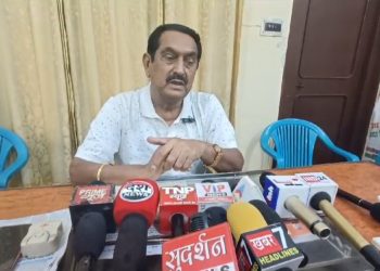 जमरानी बांध के लोगों को बसाने से पूर्व खुरपिया फार्म व प्रयाग फार्म के लोगों का भी पुनर्वास हो। तिलक राज बेहड