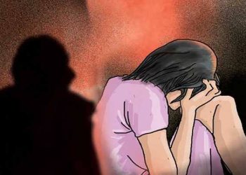 अपराध : नाबालिग से दुष्कर्म मामले में एक महिला भी गिफ्तार..