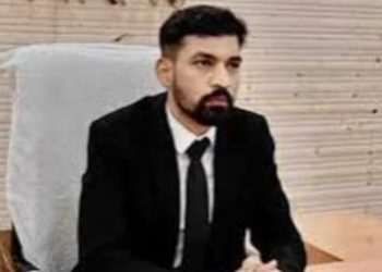 बड़ी ख़बर : CM हेल्पलाइन की शिकायतों में ढिलाई पर SDM समेत कई अफसरों को पड़ी भारी, डीएम ने दीवाली से पहले रोका वेतन