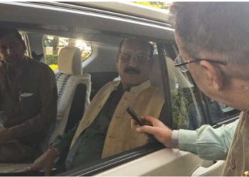 बिग ब्रेकिंग : मंत्री की बिगड़ी तबीयत। कैबिनेट छोड़ पहुंचे अस्पताल