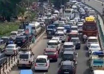 न्यू ट्रैफिक प्लान : त्यौहारों को लेकर दून पुलिस तैयार। भारी वाहनों की एंट्री बंद से लेकर कई स्पेशल प्लान तैयार ..