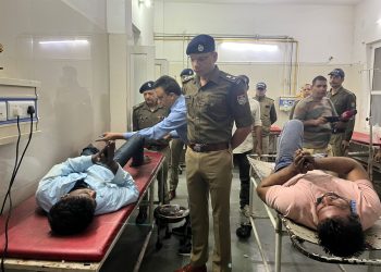 बड़ी खबर : पुलिस और बदमाशों में मुठभेड़ । दो बदमाशों को लगी गोली, जाने पूरा मामला।