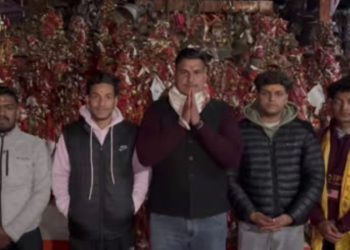 बड़ी खबर: यहां चुनाव को लेकर नेताओं ने लगाई गोल्जु देवता को अर्जी।