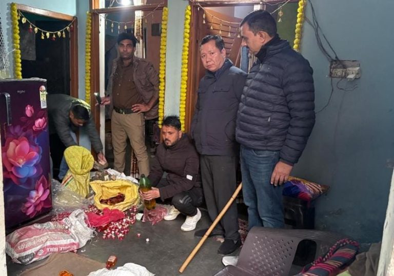 एक्शन:  अवैध मदिरा के खिलाफ लक्सर में बडी कार्यवाही। सघन अभियान जारी