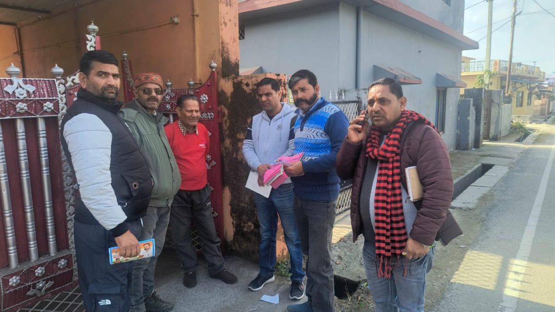 निकाय चुनाव : अठूरवाला वार्ड नंबर 8 कांग्रेस प्रत्याशी विनोद कोठियाल को मिल रहा है अपार जनसमर्थन