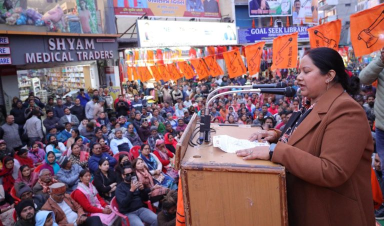 श्रीनगर नगर निगम शहर के विकास रोड मेप के लिए बनाई जायेगी बड़ी योजनाएं: आरती भंडारी 