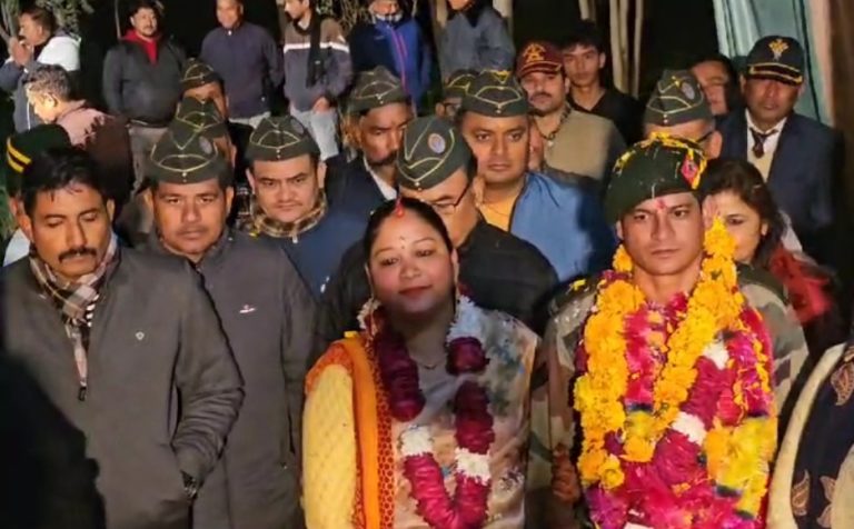 सेवानिवृत्त फौजी का हुआ जोरदार स्वागत