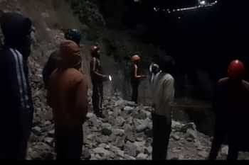 हादसा : निर्माणाधीन पुल पर हुआ हादसा। एक की मौत ..