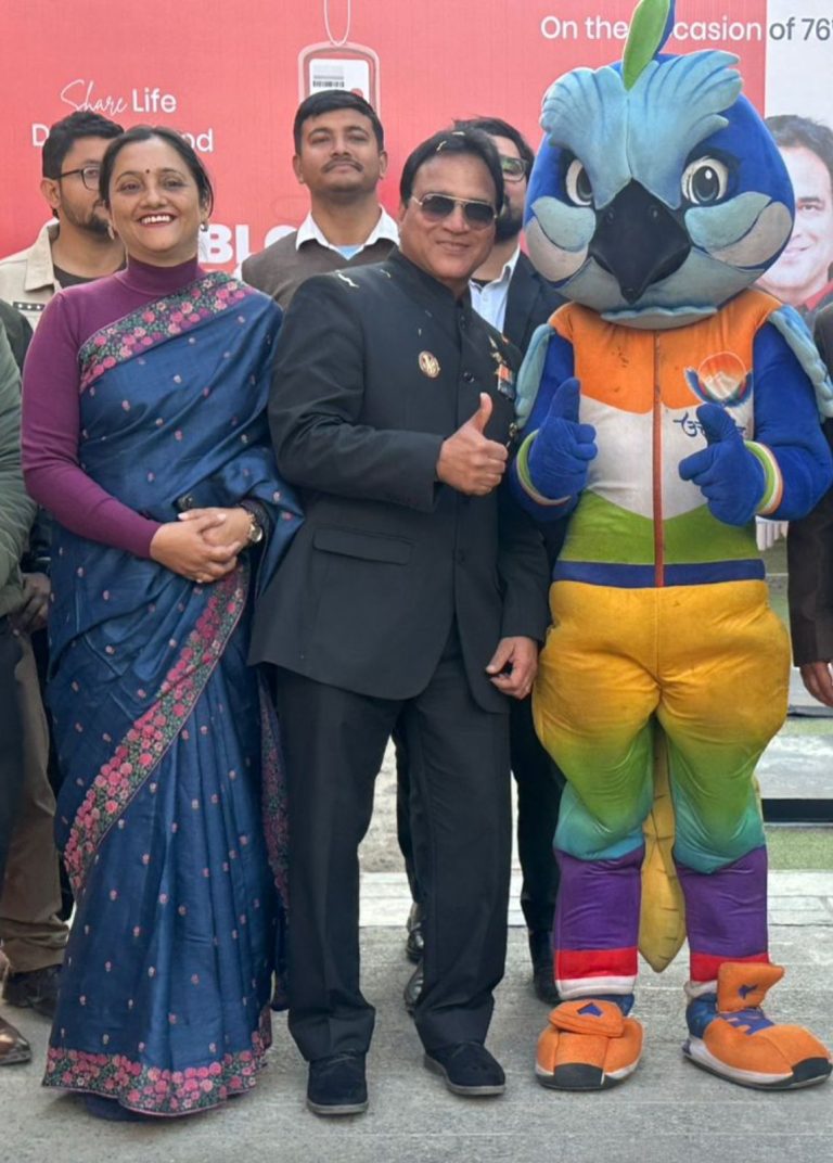 उत्तराखंड में होने वाले राष्ट्रीय खेल के प्रतिक मौली ने डीडीए में फहराया तिरंगा ।हेल्थ, स्वास्थ्य और रक्तदान शिविर भी हुए आयोजित