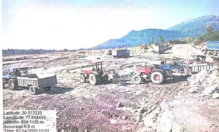 बड़ी खबर : नेता के पीए का पट्टा निरस्त। धौंस दिखाना भी नहीं आया काम ..