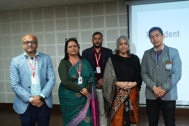 श्री गुरु राम राय विश्वविद्यालय में छात्र परिषद की बैज सेरेमनी संपन्न