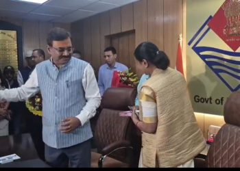 बिग ब्रेकिंग(वीडियो):नए मुख्य सचिव आनंद वर्धन ने संभाला पदभार