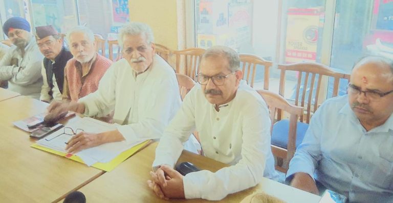 श्रीनगर को जिला बनाने की सरकार से की गई मांग–मोहन लाल जैन                                         