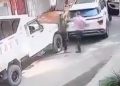गजब दबंगई: हेड कांस्टेबल ने मामूली टक्कर पर पिकअप चालक को जड़ा थप्पड़। वीडियो वायरल..