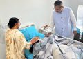 श्री महंत इंदिरेश अस्पताल : दून में रॉटविलर हमले में घायल महिला की सर्जरी। मंत्री ने जाना हाल..