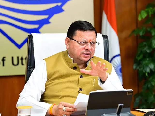 Uttarakhand News : सफाई कर्मचारियों को धामी सरकार का बड़ा तोहफ़ा।अब आश्रितों को मिलेगी नौकरी