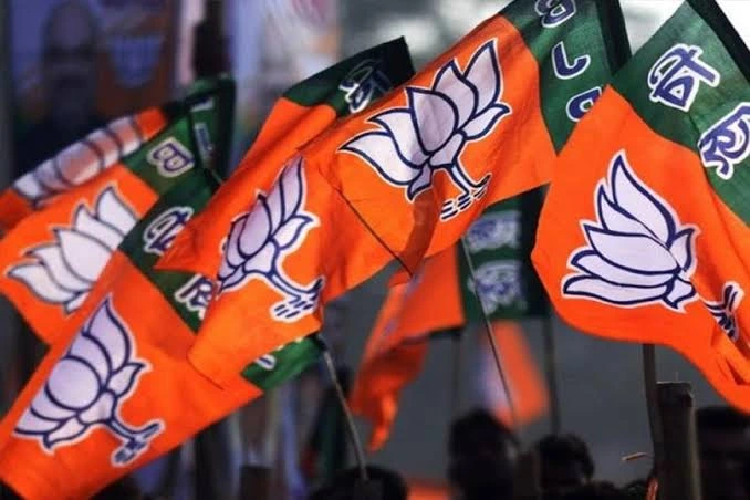 बड़ी खबर: भाजपा ने पलटा खेल, टिकट बदलते ही युवा नेत्री इशिता सजवाण बनीं टिहरी जिला पंचायत अध्यक्ष