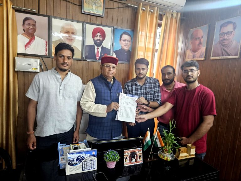 Uttarakhand News: नर्सिंग महासंघ ने विधायक खजान दास से की मुलाकात। सीनियरिटी आधारित भर्ती और नए पदों की रखी मांग