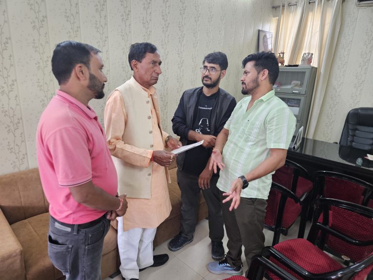 नर्सिंग महासंघ ने विधायक बिशन सिंह चुफाल से की मुलाकात। वर्षवार भर्ती प्रक्रिया शुरू करने और स्थानीय युवाओं को प्राथमिकता देने की उठाई मांग