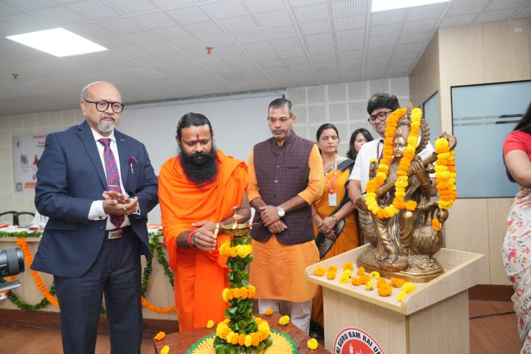 एसजीआरआर यूनिवर्सिटी में मानसिक स्वास्थ्य और कल्याण पर अंतरराष्ट्रीय सम्मेलन, देश-विदेश से सैकड़ों प्रतिभागियों ने की सहभागिता