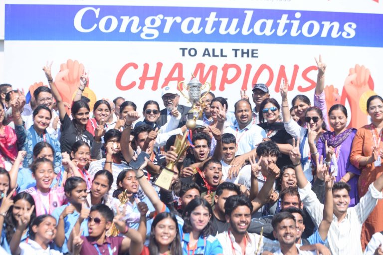 एसजीआरआरयू खेलोत्सव-2025 :  स्कूल ऑफ ह्यूमैनिटीज एंड सोशल साइंसेज बना ओवरऑल चैम्पियन
