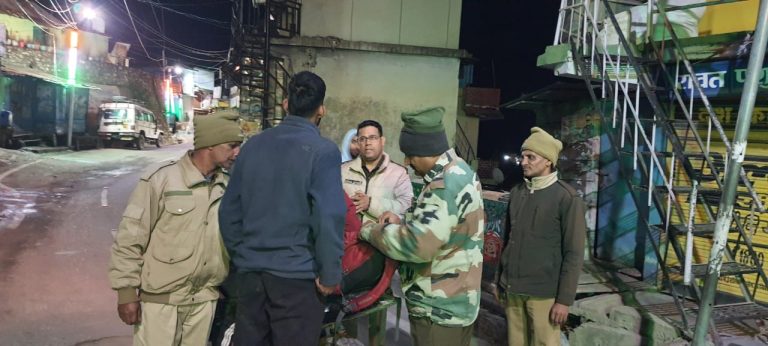 दिल्ली धमाके के बाद उत्तरकाशी पुलिस अलर्ट मोड पर, सीमाओं पर बढ़ी चेकिंग