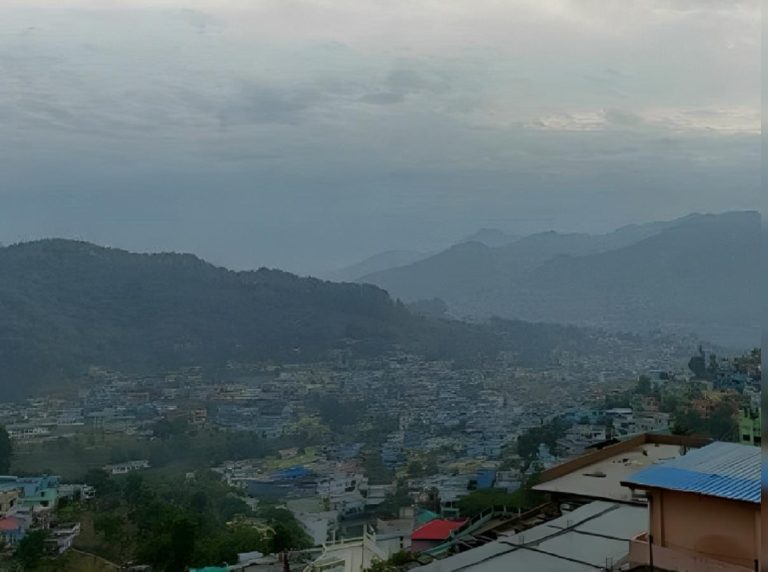 उत्तराखंड में सर्द मौसम की तीखी दस्तक, पाला और कोहरे से बढ़ेंगी मुश्किलें, फिलहाल राहत की उम्मीद नहीं