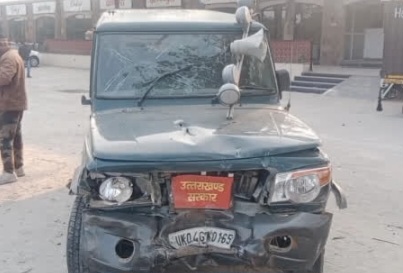 दुर्घटना : तस्कर पकड़ने जा रहे वन कर्मी की मौत, 3 घायल