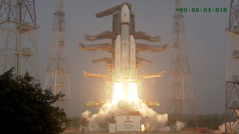 ISRO की कमर्शियल उपलब्धि: LVM3-M6 अभियान के माध्यम से AST का ब्लूबर्ड ब्लॉक-2 उपग्रह सफलतापूर्वक कक्षा में पहुंचा