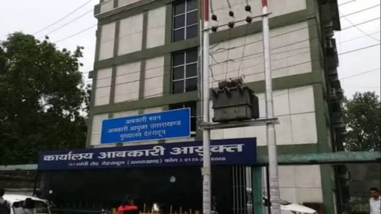 टिहरी में अंग्रेजी शराब ठेका बना सिरदर्द, एनजीटी ने जांच समिति बनाने का निर्देश दिया