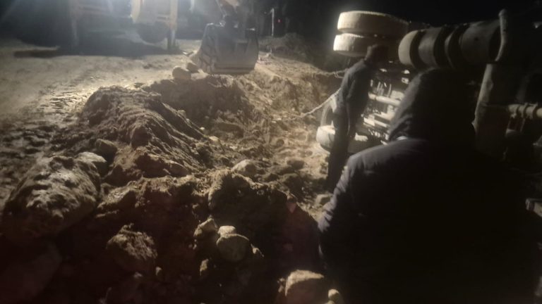 ज्योर्तिमठ के समीप एक तेल का टैंकर पलट कर सड़क पर क्षतिग्रस्त हो गया हताहत की कोई खबर नहीं