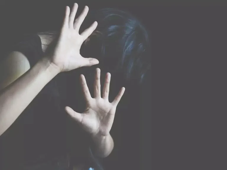 नैनीताल जिले में नाबालिग किशोरी के साथ क्रूर अपराध: पुलिस ने दो नाबालिगों पर दर्ज किया मामला