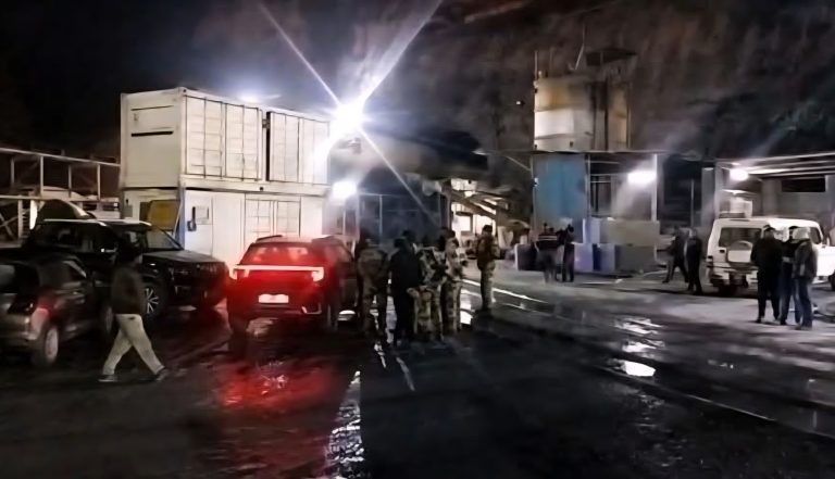 उत्तराखंड के चमोली जिले में टीएचडीसी परियोजना स्थल पर दुर्घटना: 88 श्रमिकों को चोटें