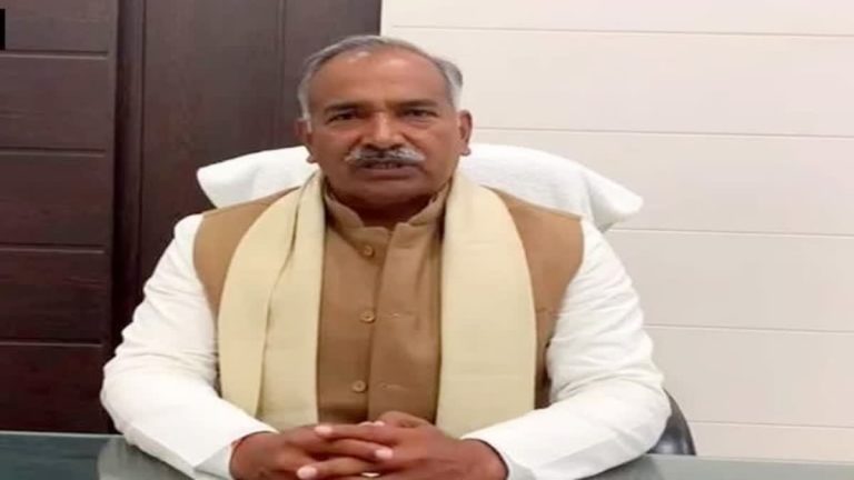 तुम्हारी क्या औकात है, विधायक भाई है हमारा, धमकी और जमीन हड़पने का केस दर्ज