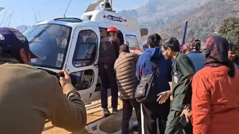 ड्यूटी के दौरान शिक्षक को पड़ा ब्रेन स्ट्रोक, जिला प्रशासन की फुर्ती से एम्स ऋषिकेश रेफर