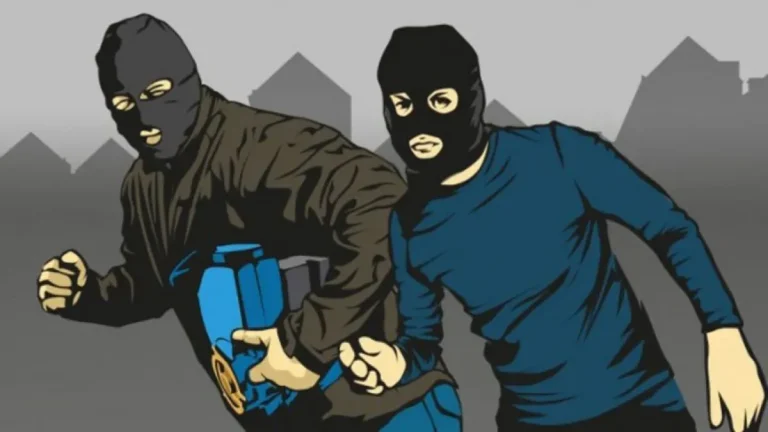 देहरादून में नामी होटल मालिक के घर पर सनसनीखेज लूट: बुजुर्ग मां को बनाया बंधक, घंटों तक की लूट 