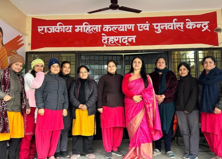 उत्तराखण्ड महिला आयोग की उपाध्यक्ष ऐश्वर्या रावत ने निराश्रित महिलाओं के साथ मनाया नव वर्ष ll