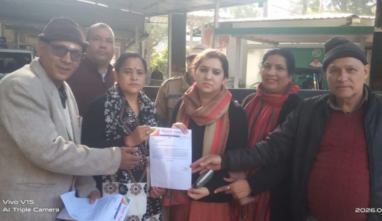 ऋषिकेश गिरफ्तारियों पर राष्ट्रवादी रीजनल पार्टी का सरकार को अल्टीमेटम, मुख्यमंत्री को सौंपा ज्ञापन, योगेश डिमरी और सुदेश भट्ट की रिहाई की मांग