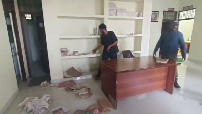 पहले शिक्षा निदेशालय, अब आशारोड़ी वन कार्यालय—हमलों से मचा हड़कंप