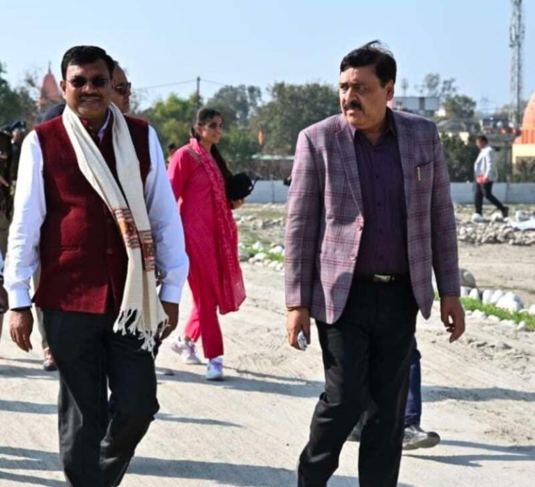 आयुक्त के नाम पर डिजिटल ठगी का खेल, फर्जी फेसबुक आईडी से मचा हड़कंप