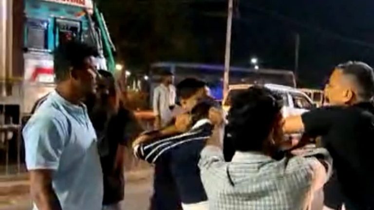 रुद्रपुर में पार्किंग विवाद ने लिया उग्र रूप, चौकी और अस्पताल में भी झड़प, छह हिरासत में