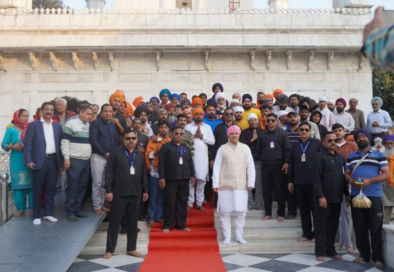 पंजाब से 150 सदस्यीय पैदल संगत पहुंची देहरादून, ऐतिहासिक श्री झण्डे जी मेले की बढ़ी गरिमा